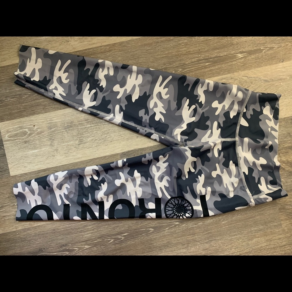 SoulCycle Toronto cropped leggings